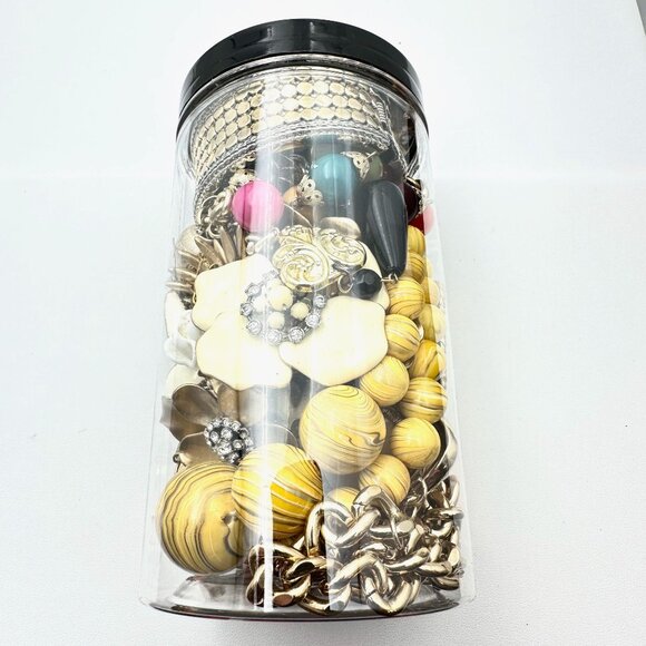 Mystery Jewelry Jar #338 Wearable Quality Pieces 2lbs Necklace Bracelet Earrings - Picture 3 of 4